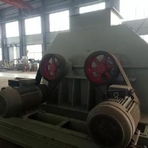 臥式粉碎機(jī)完工，準(zhǔn)備發(fā)貨